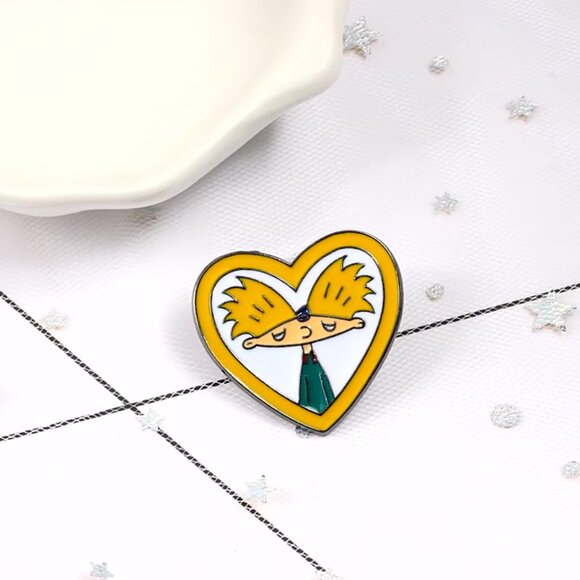 Pin of Olga’s Love/Crush Locket from Hey Arnold! - Brand-New! - Picture 4 of 5